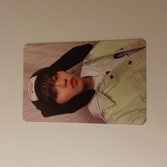 Stray kids Seungmin Photocard ODDINARY (SCANNING ver) Seungmin rabbit beanie - Picture 3 of 3
